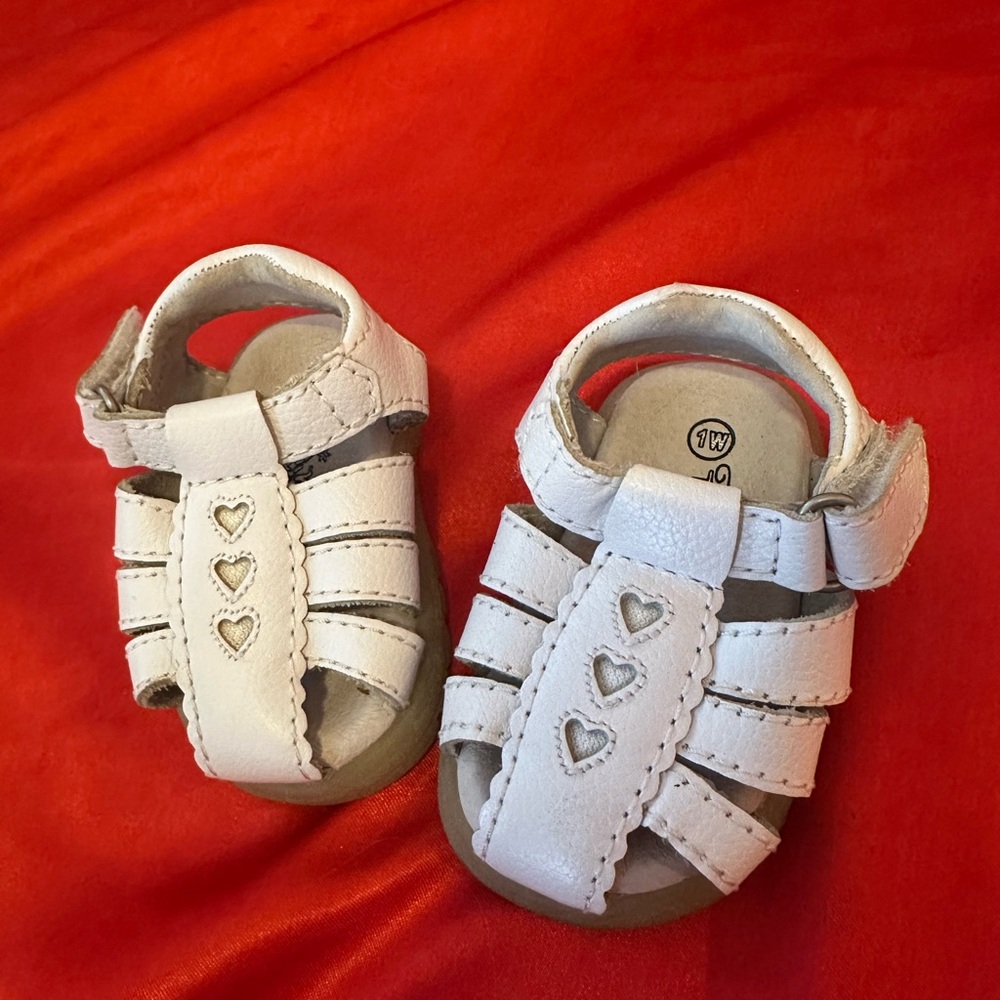 Vintage baby White Heart Sandals